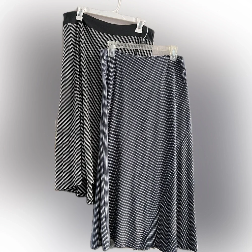 Lot of 2 -J Jill striped skirts. One is black and grey, one blue & white - Picture 1 of 5